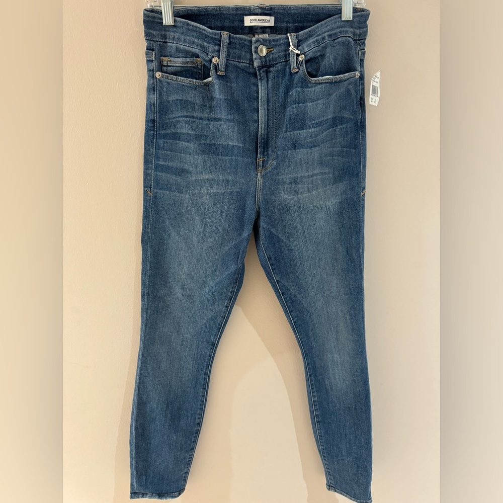 BNWT - Good American Good Waist Crop Jeans